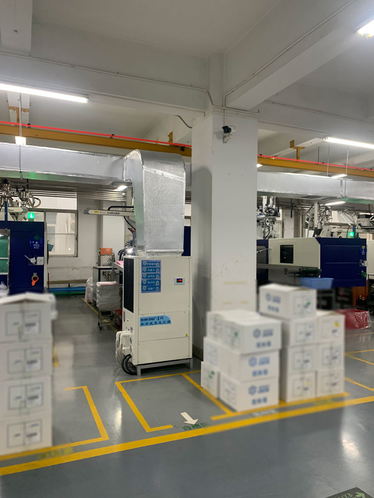 廠(chǎng)房車(chē)間定點(diǎn)降溫，應(yīng)用蒸發(fā)冷省電空調(diào)管道機(jī)組