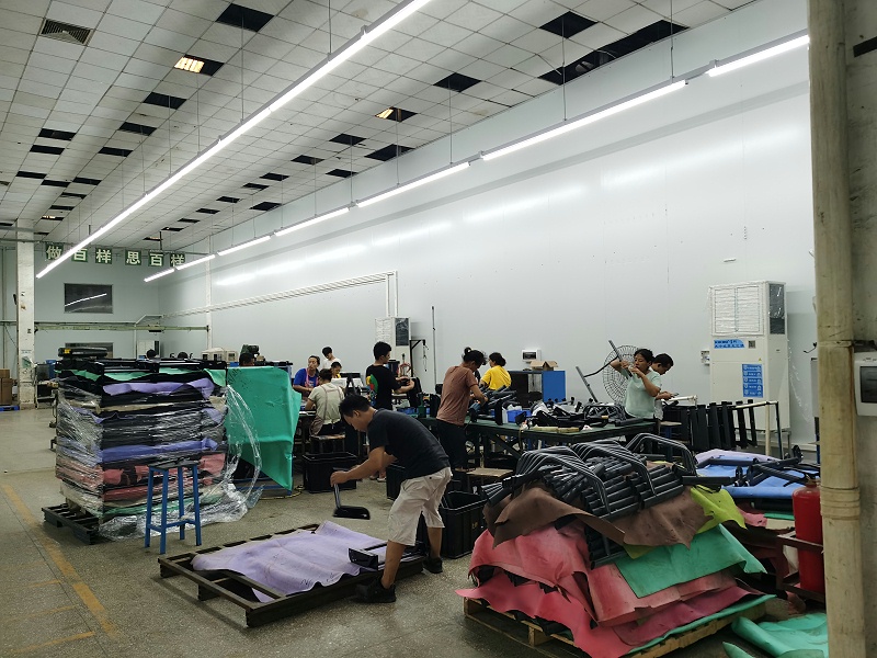 廣東某女子戒毒所生產(chǎn)車(chē)間選擇星科環(huán)保空調(diào)冷風(fēng)機(jī)