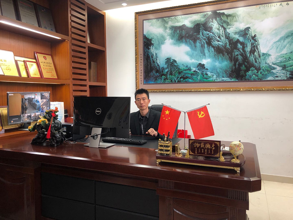 星科實(shí)業(yè)的工業(yè)冷風(fēng)機(jī)產(chǎn)品降溫效果特別好，訂單源源不斷滾滾來