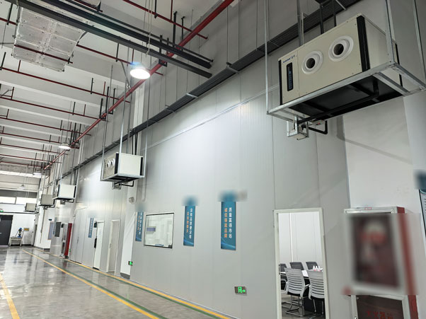 半導(dǎo)體生產(chǎn)車間整體控溫降溫，應(yīng)用工業(yè)蒸發(fā)冷省電空調(diào)臥式射流機(jī)